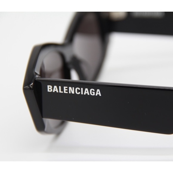 NEW BALENCIAGA SUNGLASSES BB0106S 001 EYEWEAR BALENCIAGA BB 0106S BLACK - Picture 4 of 11